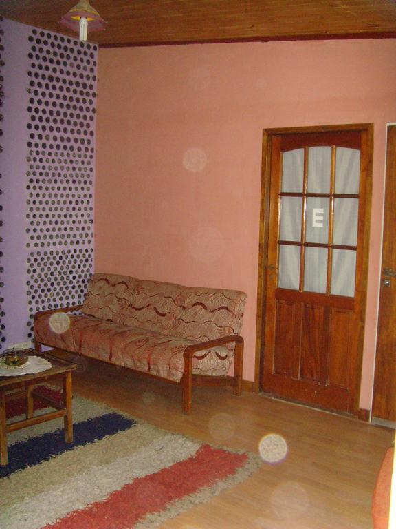 Hostel El Agora Trelew Esterno foto